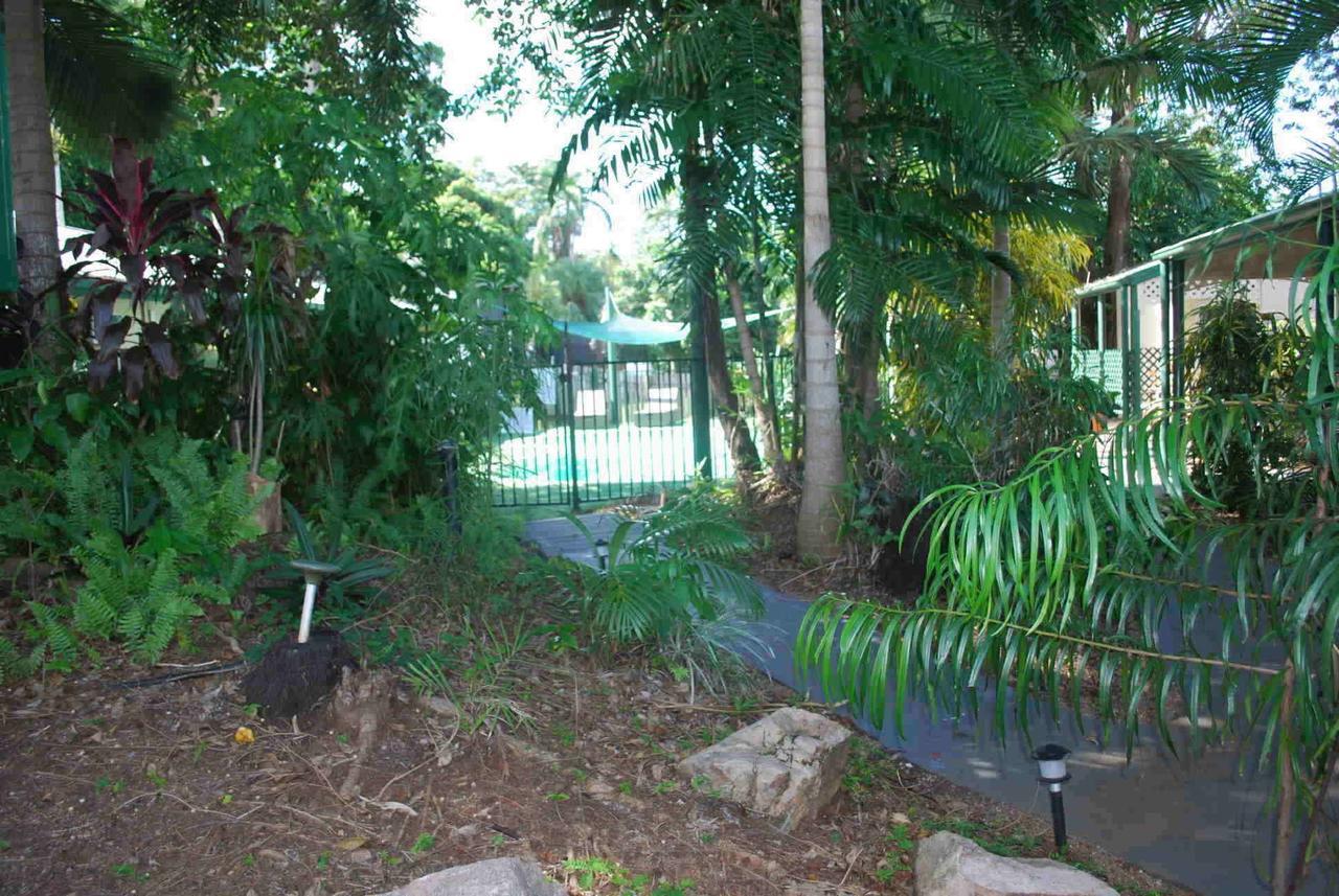Rainforest Motel Mission Beach Exterior photo