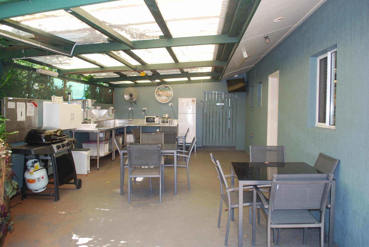 Rainforest Motel Mission Beach Exterior photo